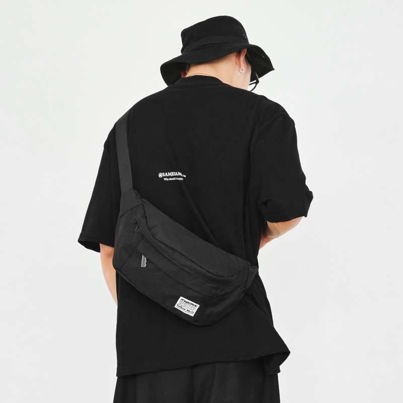 ボディバッグ　アーバンスタイル 軽量ミニボディバッグ