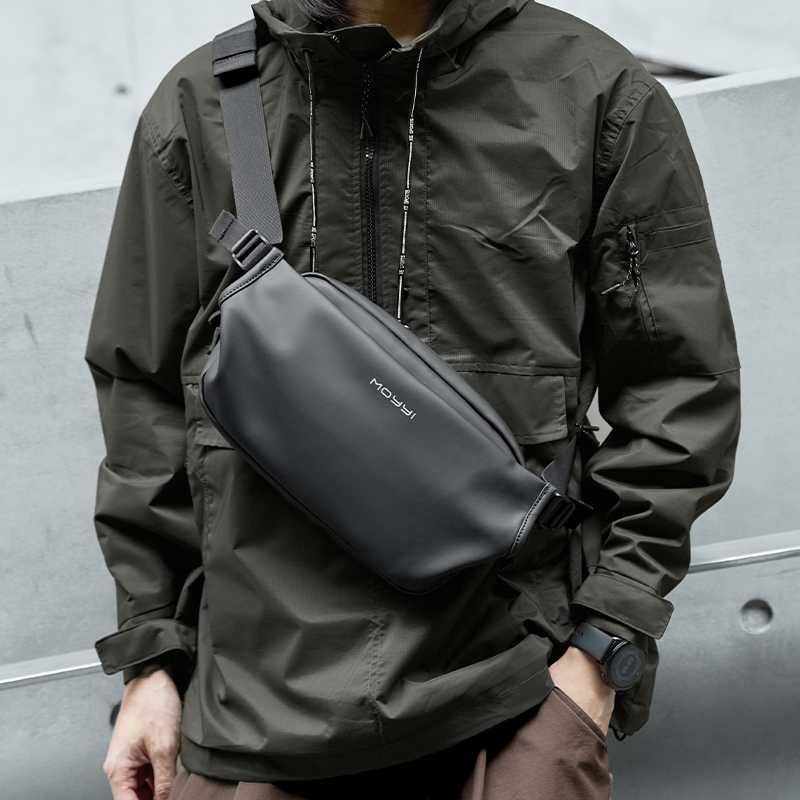 防水耐久性コンパクトボディバッグ