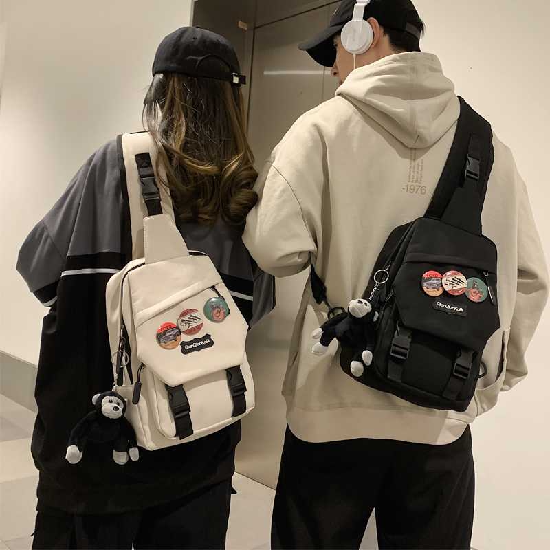 ストリート系ワンショルダーボディバッグ