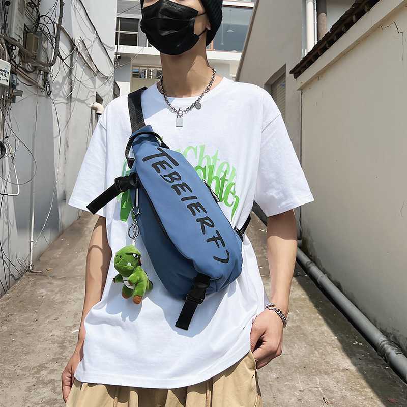 ボディバッグ ストリート系 ベルト付き 斜め掛け 胸バッグ