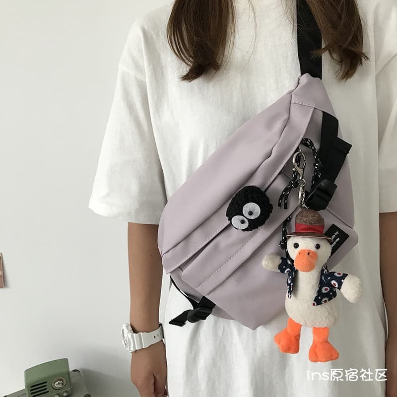 モンスターぬいぐるみ付きボディバッグ