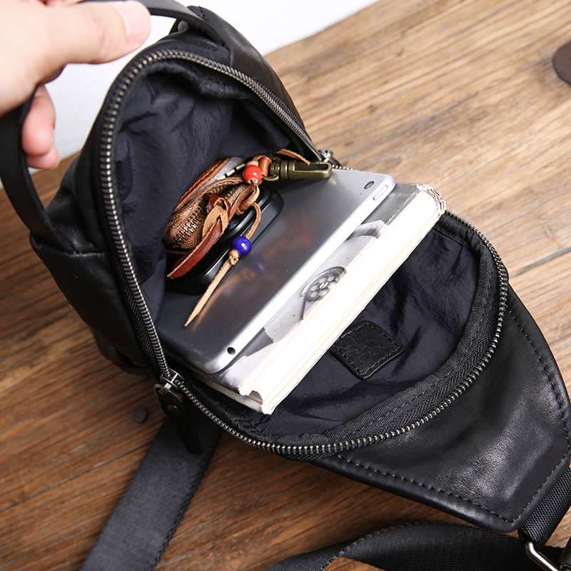 ボディバッグ　都会派レザー斜めがけボディバッグ