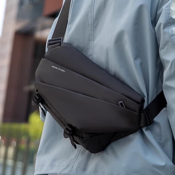 都会的なデザインのクロスボディバッグ