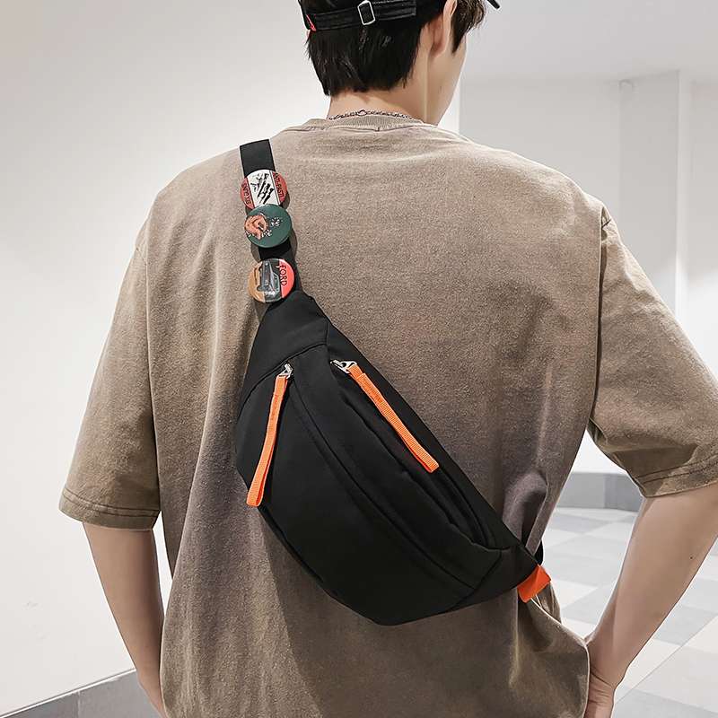 ボディバッグ　シンプル斜めがけボディバッグ