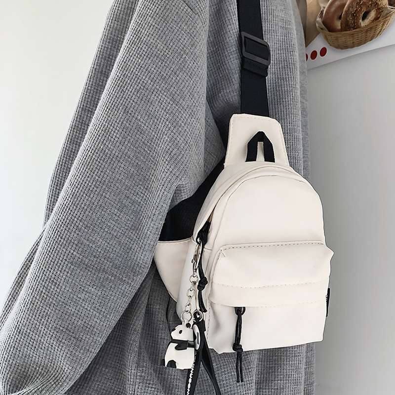 ボディバッグ シンプルミニバッグパック