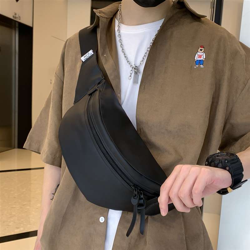ボディバッグ シンプル斜め掛けボディバッグ