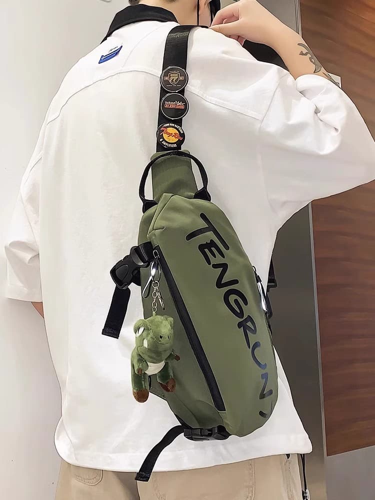 斜めがけボディバッグ 街歩き男性用カジュアル鞄