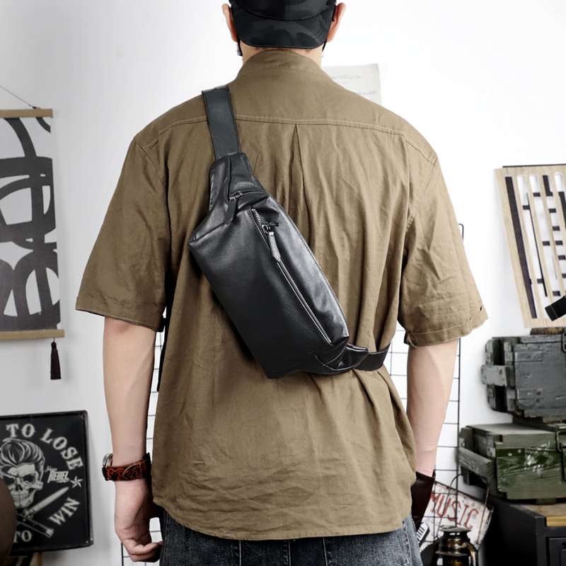 ボディバッグ 機能的な収納力フォーカスウエストポーチ