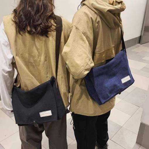 ボディバッグ クラシック風キャンバスショルダー
