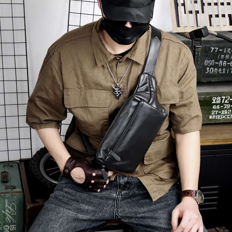 ボディバッグ 機能的な収納力フォーカスウエストポーチ